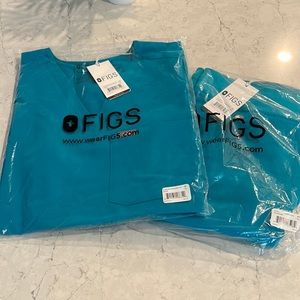 Brand New Figs teal scrub set